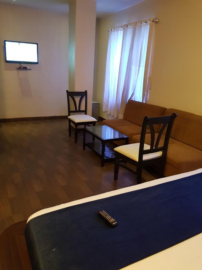 Shelter Hotel Lucknow Exterior photo